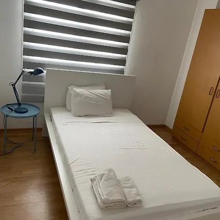 2 Bedroom In Nicosia's Center-11 דירה *